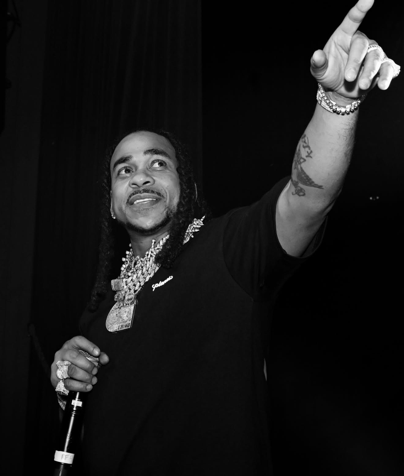Max B live, black and white